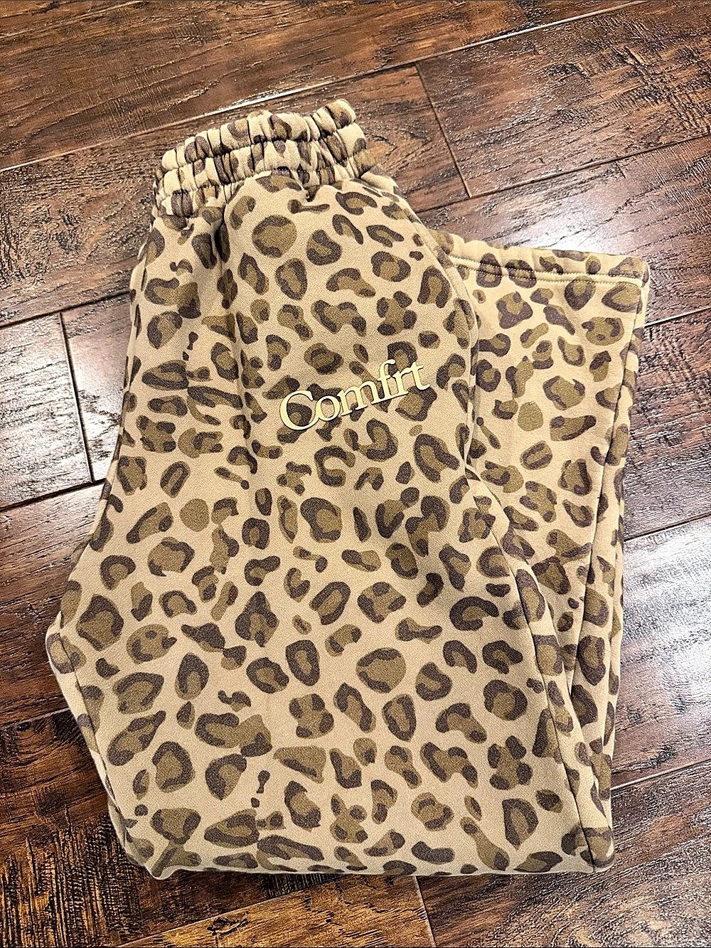 Comfort Leopard Print Jogger Pants Size Medium Like New